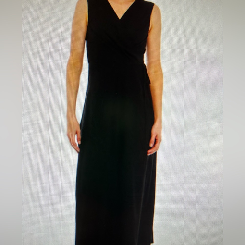 Benjamin A black vintage sleeveless dress. Brand new with tags. Size is small.